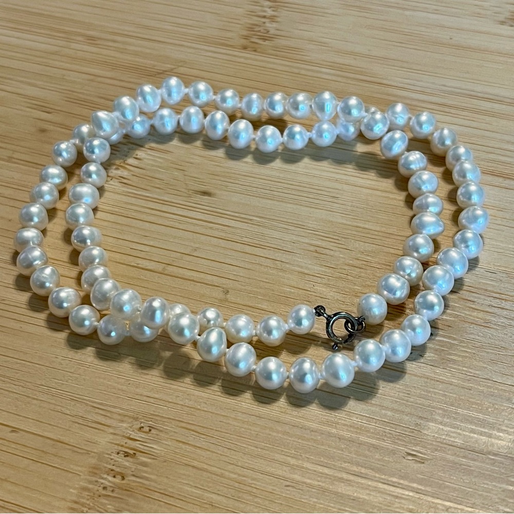 VTG White Freshwater Pearl Necklace w/ Sterling Silver Clasp – 16” Hand-Knotted - Picture 4 of 11